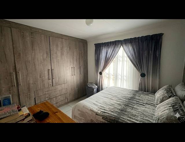 2 BEDROOM HOUSE FOR SALE IN PALM SPRINGS